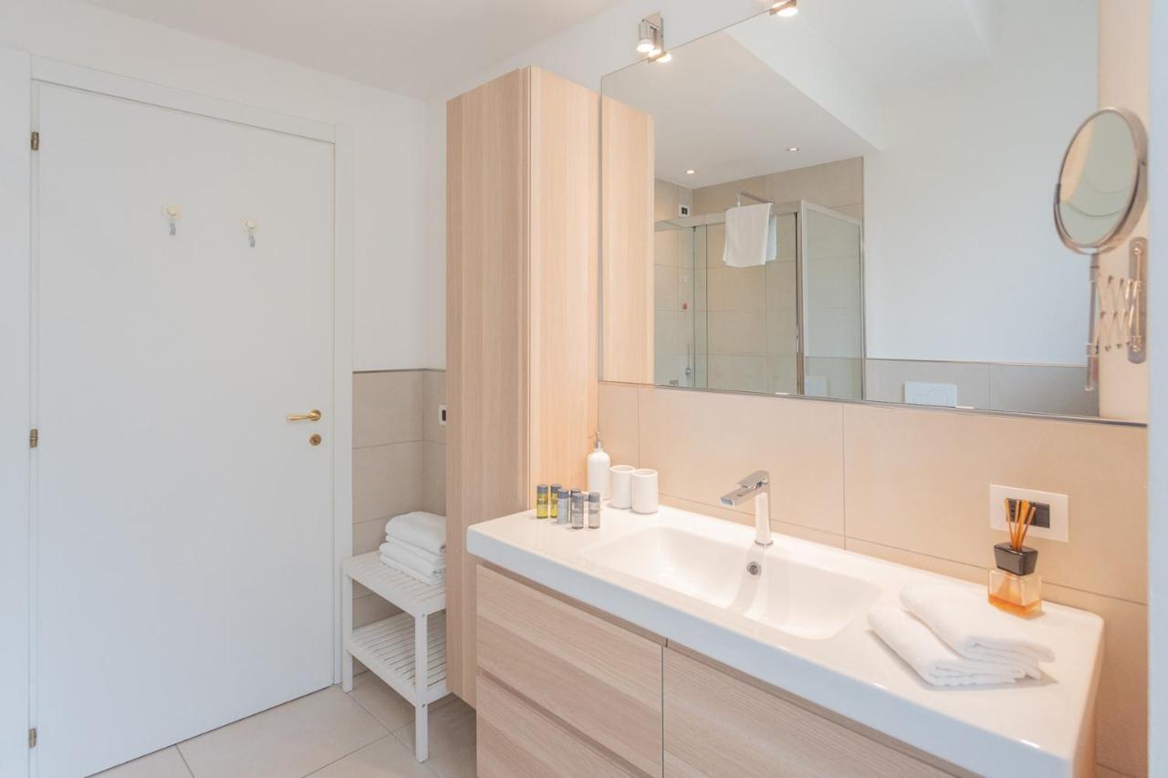 Wine Not Apartment In Como City Centre Экстерьер фото