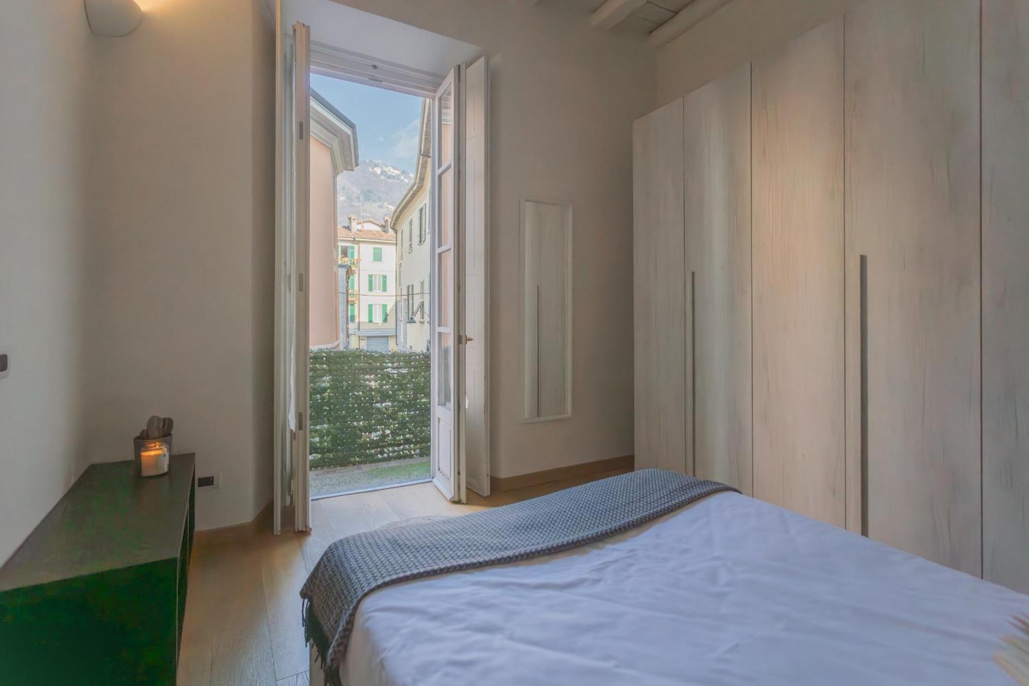 Wine Not Apartment In Como City Centre Экстерьер фото